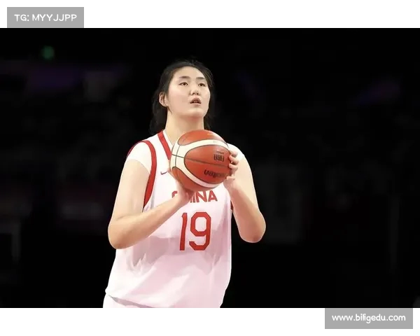 陈楠点评张子宇:身高优势使其未来潜力无限,挑战仍需迎接 陈楠点评张子宇:身高优势使其未来潜力无限,挑战仍需迎接